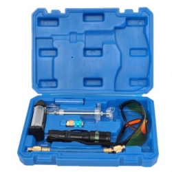 Zestaw do sprawdzania szczelności klimatyzacji z lampa UV